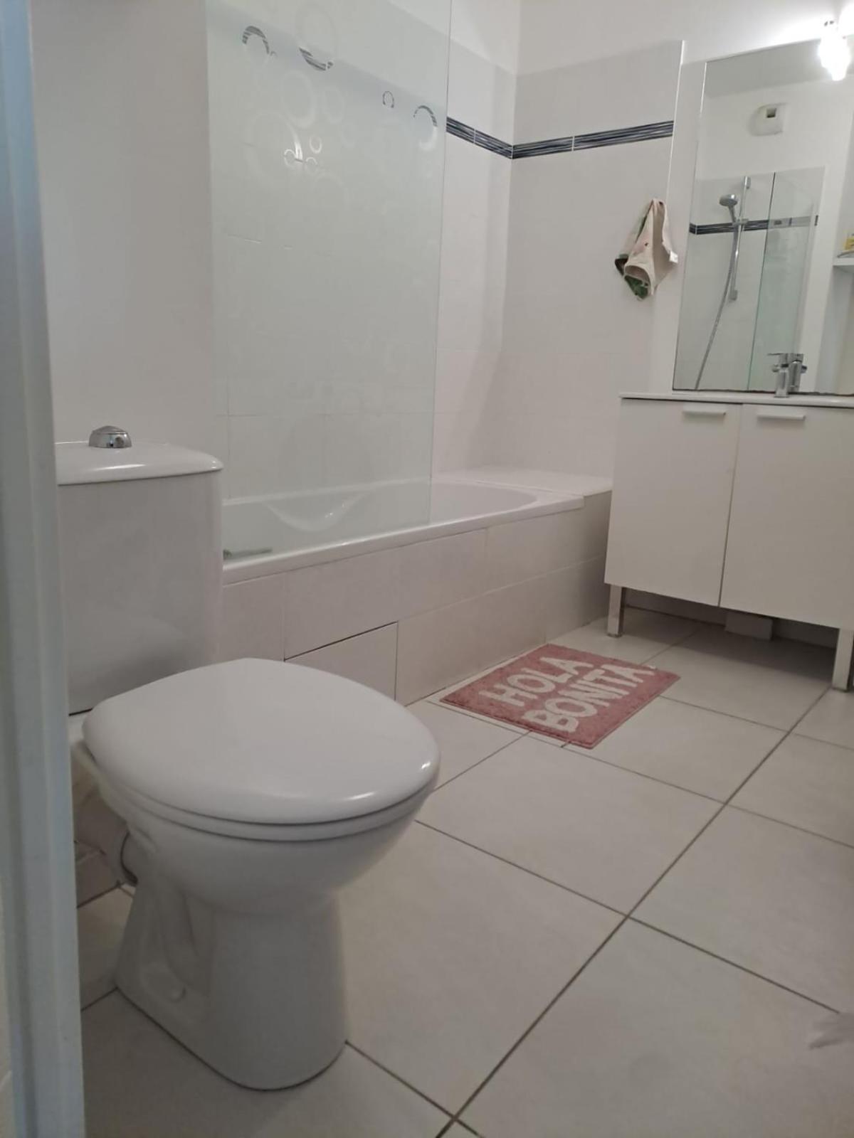 Fréjus Appartement T2 Avec Terrasse, 5 Min De La Plage מראה חיצוני תמונה