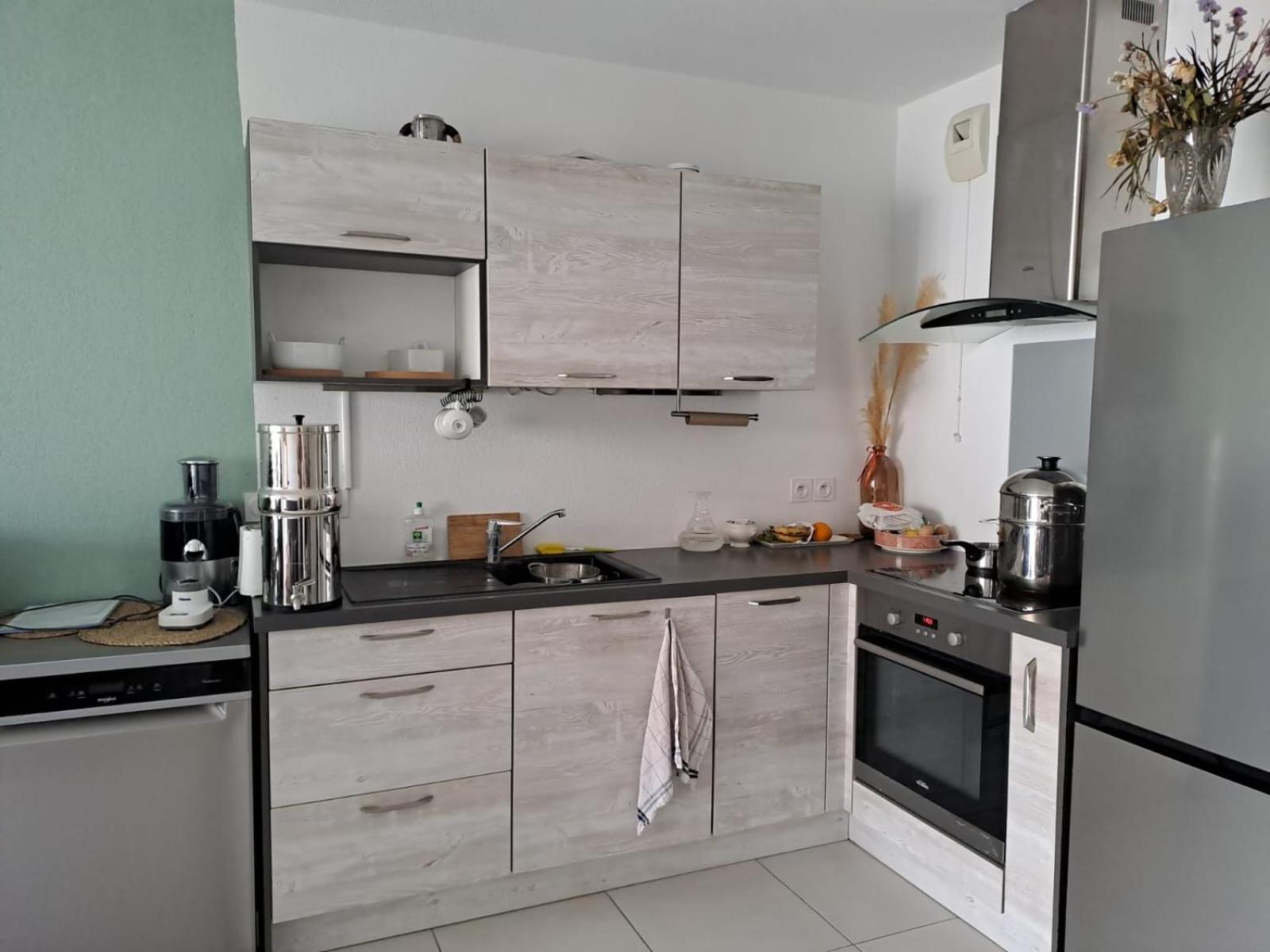 Fréjus Appartement T2 Avec Terrasse, 5 Min De La Plage מראה חיצוני תמונה